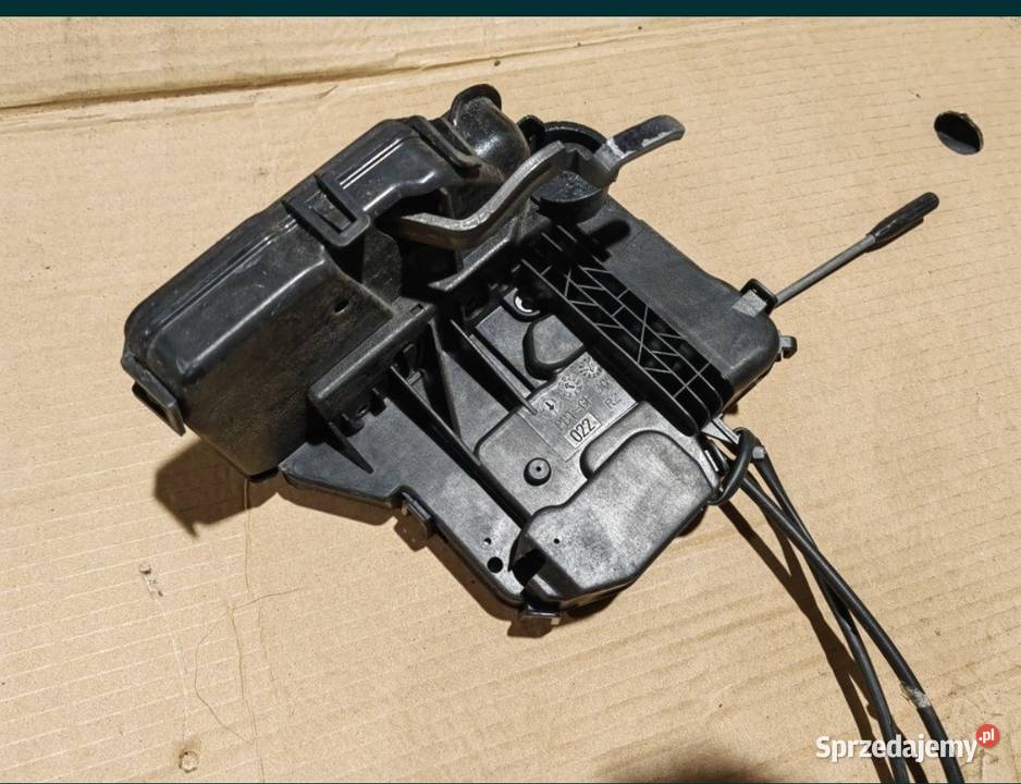 Zamek drzwi prawy Mercedes CLK w209 osobowe Żory