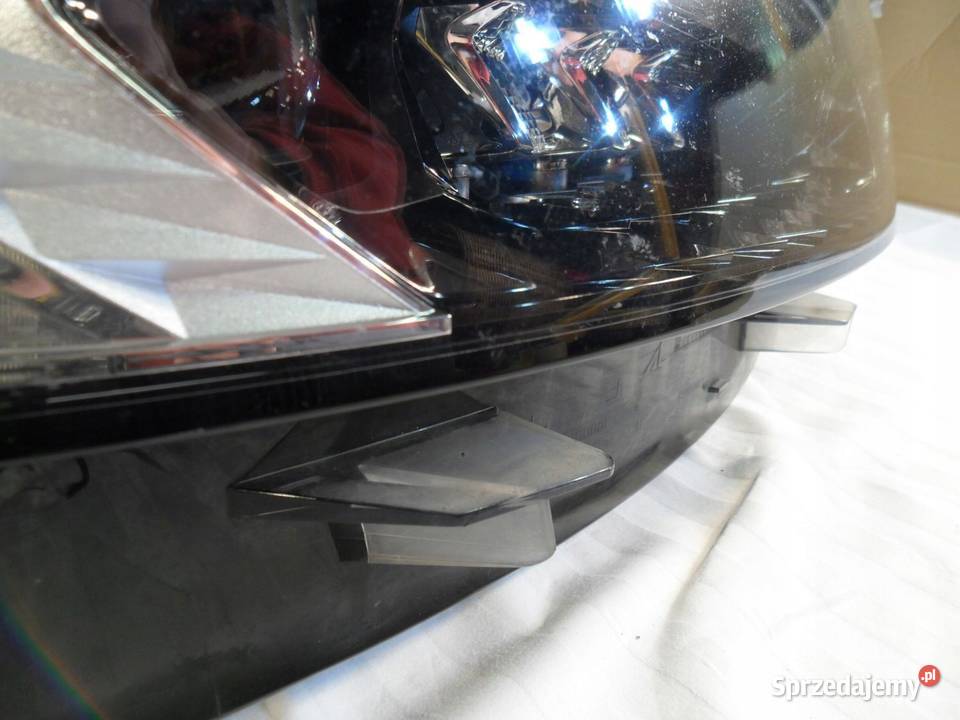 Citroen DS7 Crossback reflektor prawy przedni Lampy przednie wielkopolskie Nowy Tomyśl