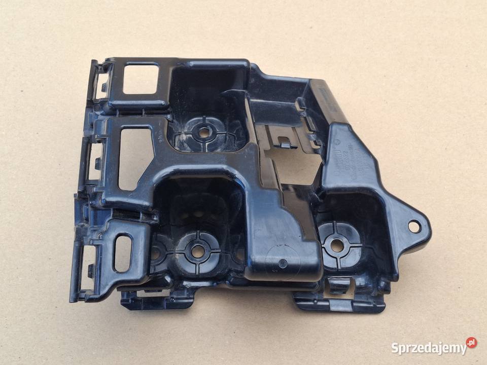 SKODA ENYAQ ŚLIZG ZDERZAKA PRAWY TYŁ MOCOWANIE Bieleń