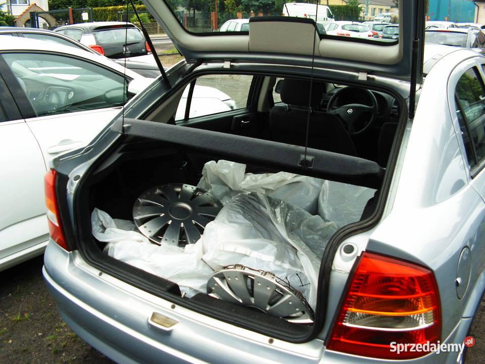 Opel Astra 16 Etylina 2002 ropłacona Września
