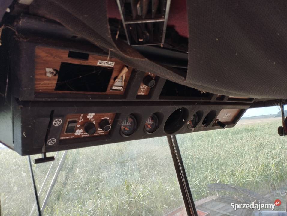 Sprzedam kombajn zbożowy MF 750 nieuszkodzony Łążyn