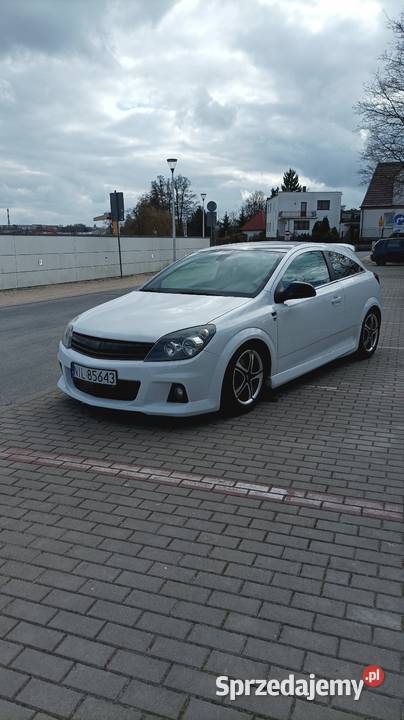 Opel Astra OPC line 111Jahre Wikielec