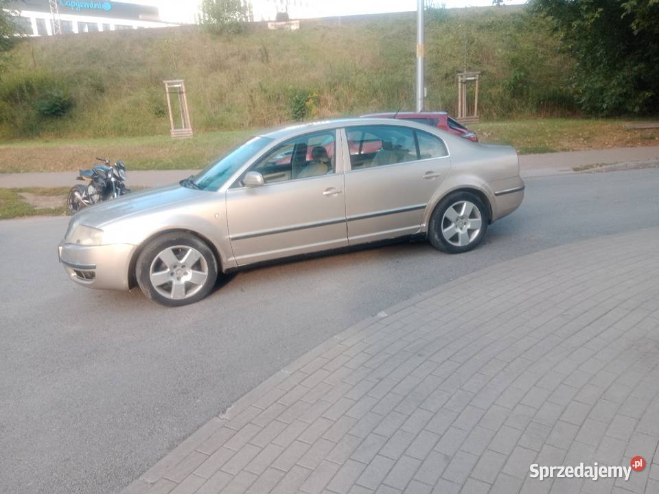 Skoda Superb 19tdi automatskóra nieuszkodzony Superb