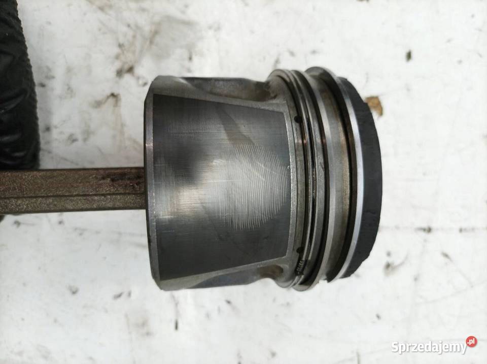 TŁOK KORBOWÓD 81L79 24 D Volvo S80 I 19982006