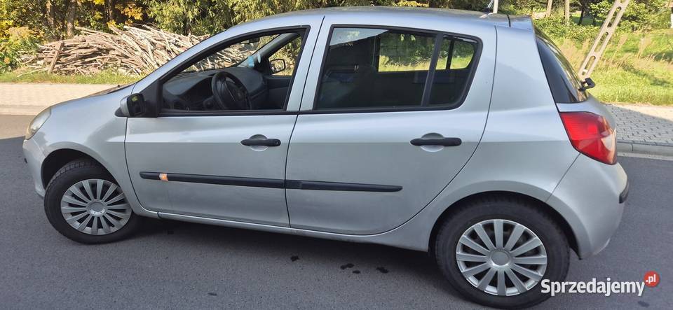 RENAULT CLIO III 1200 BENZYNAGAZ Jerzmanowa