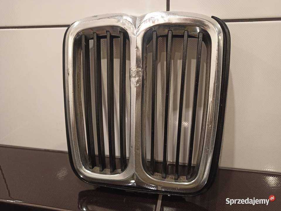 BMW E12 nerki grill atrapa przednia chłodnicy Sieradz