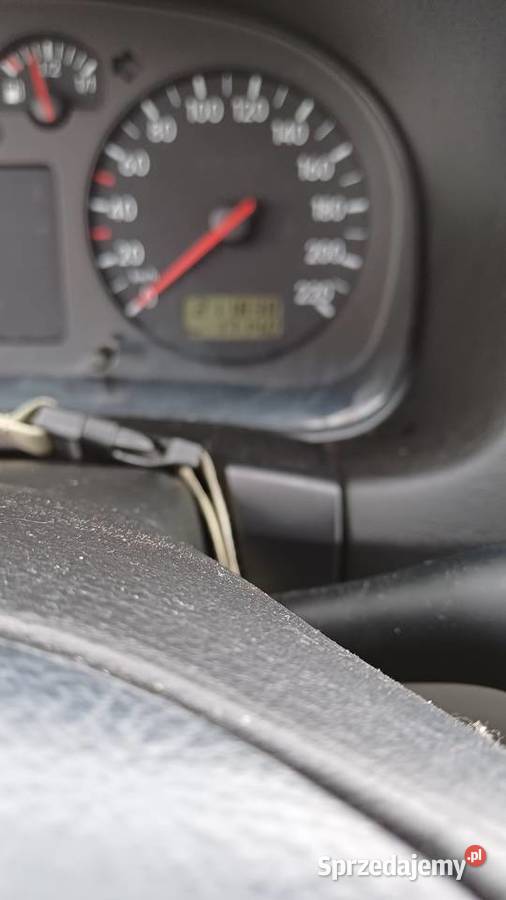 SPRZEDAM VW GOLF 4 Rok produkcji 1998 wielkopolskie Kleczew sprzedam