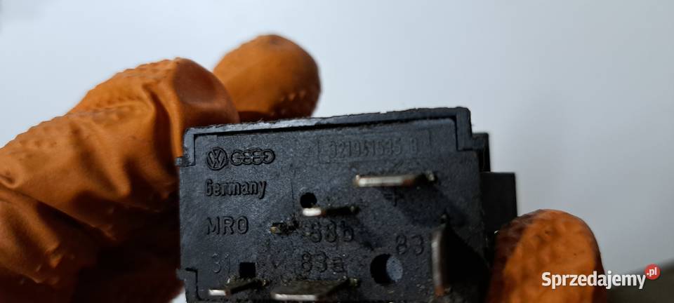 Włącznik świateł przeciwmgielnych VW Passat B2 Luzino