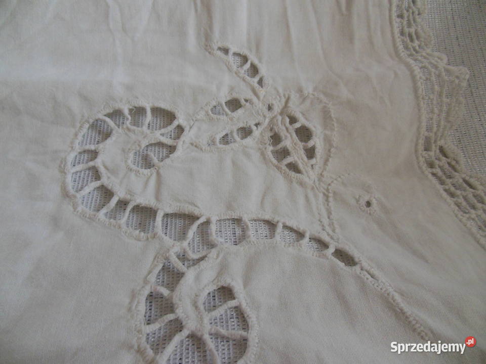 Serweta wykonana ręcznie ażurowa wykańczana świętokrzyskie