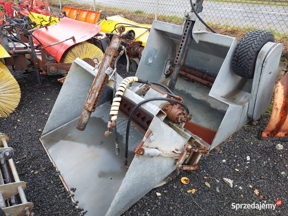 Piaskarka samozaładowcza posypywarka zawieszana Pozostałe Łubowo