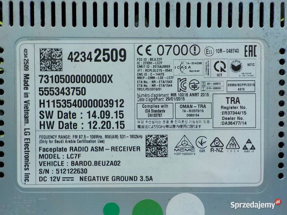 OPEL CORSA E 14 B 16r HB 5D wyswietlacz radio Suków