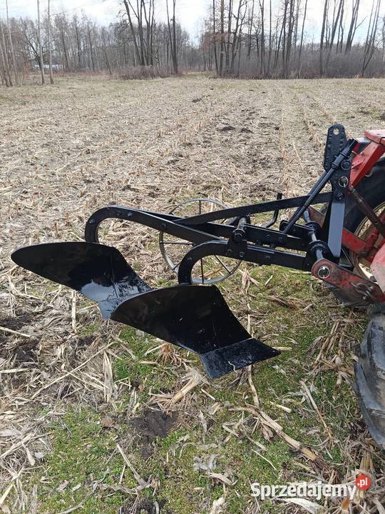 Pług polowy dwuskibowy Pługi Radgoszcz