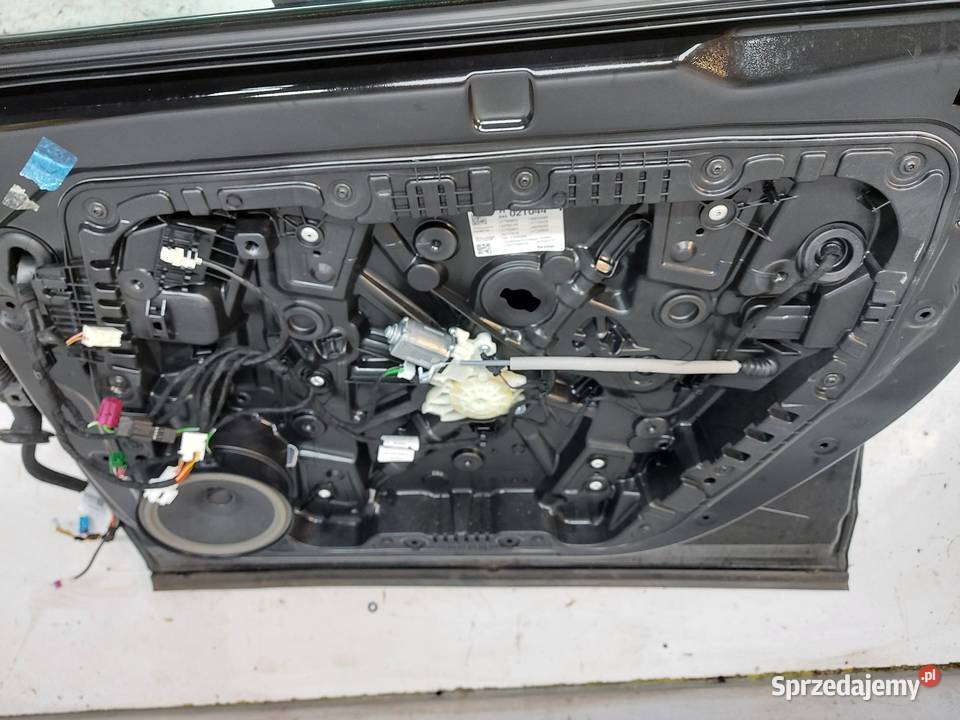 Mercedes EQA 250 W243 DRZWI PRAWE PRZÓD lakier