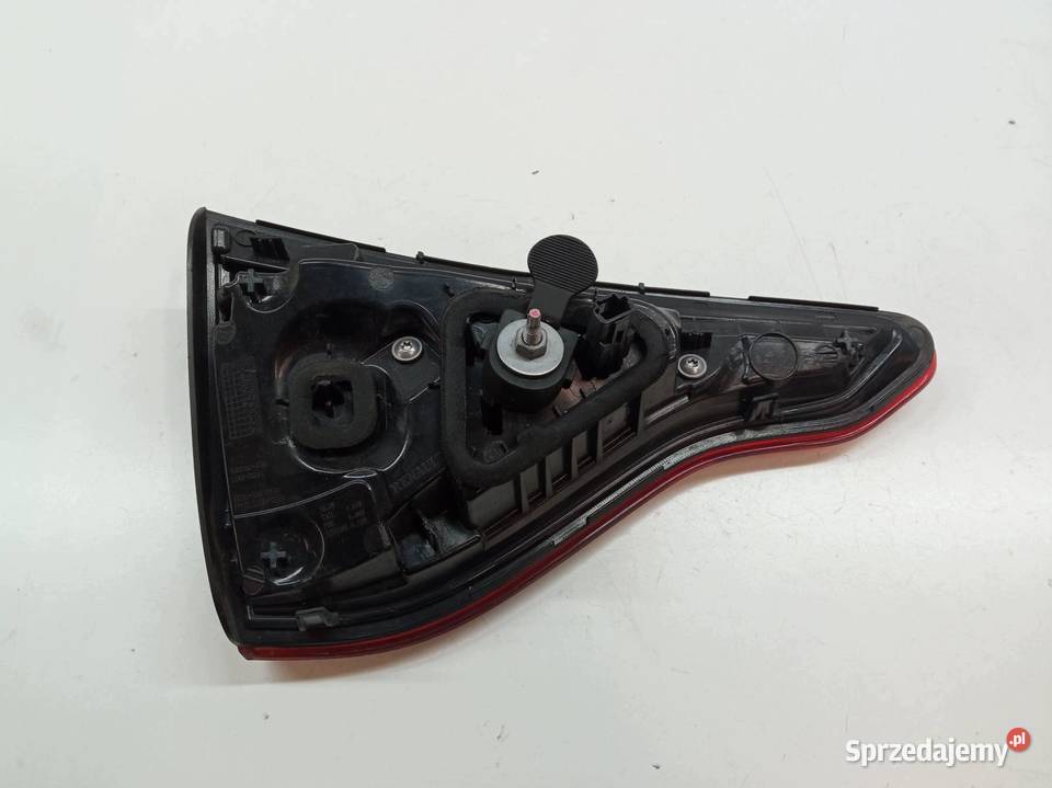 LAMPA TYŁ W KLAPĘ PRAWA 265503304R Renault Clio Rok produkcji 2019
