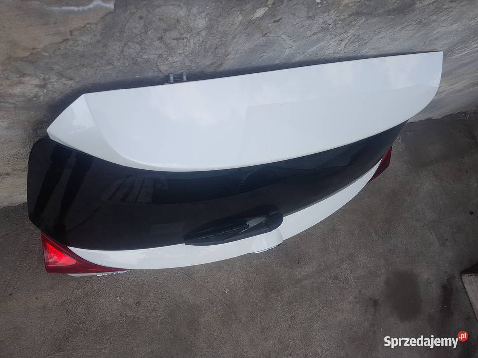 Toyota Auris II E18 kompletna klapa bagażnika części blacharskie Legnica