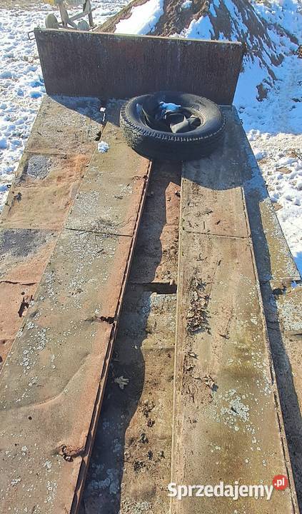 Sprzedam przyczepę do remontu d35 obciążniki MF sprzedam