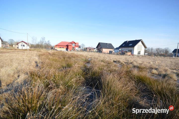 sprzedaży gruntu Ostrów Królewski 800m2 utwardzona