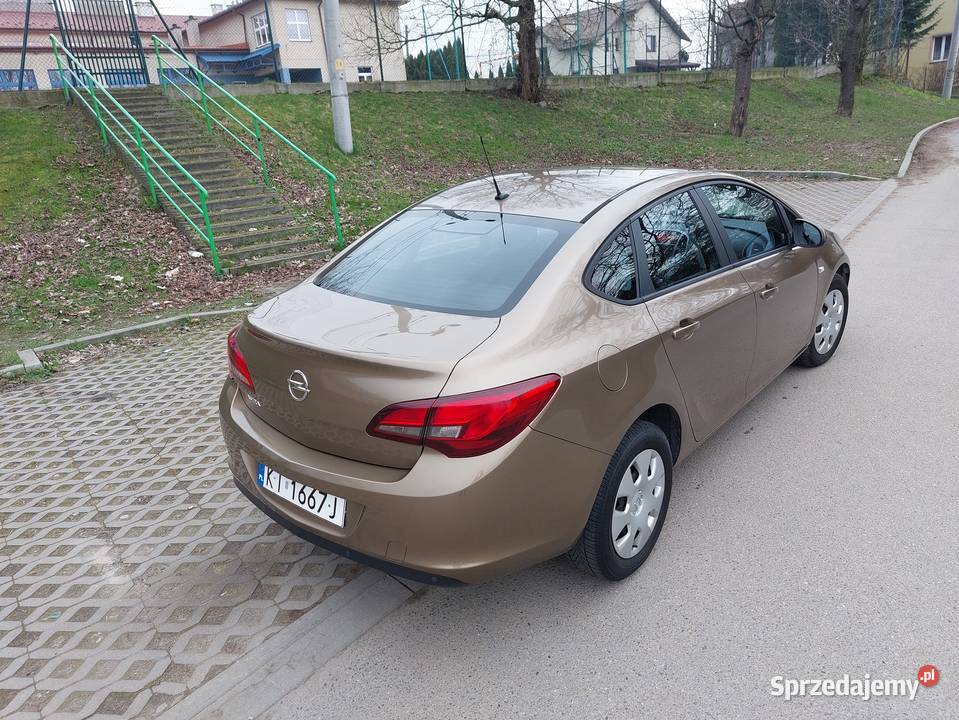 STAN nieuszkodzony Motoryzacja Tarnów sprzedam