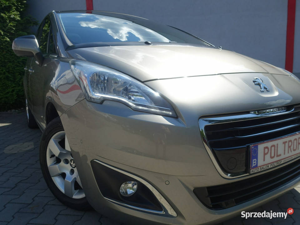 Peugeot 5008 12i Navi Panorama Klimatronik Alu Rok produkcji 2016