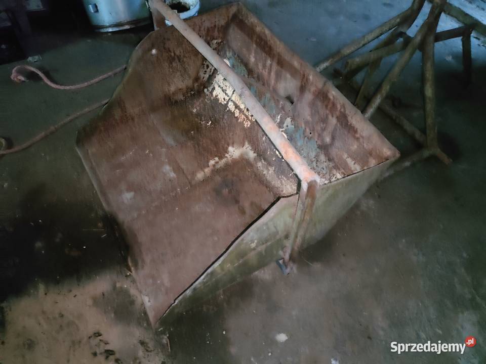 Łyżka ładowacz do traktora na podnośnik Hyżne