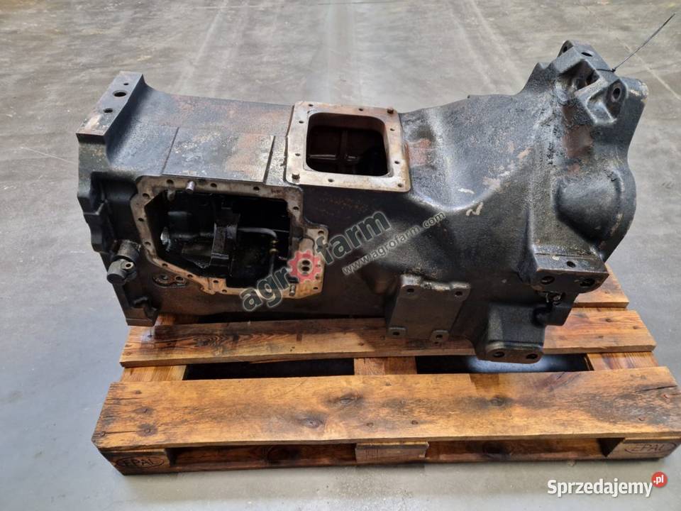 Obudowa skrzyni biegów Holland T6070 Puma 140
