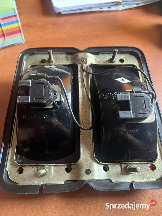 Lampa TYŁ Prawa Fiat 125p 1300pionowanowa sprzedam