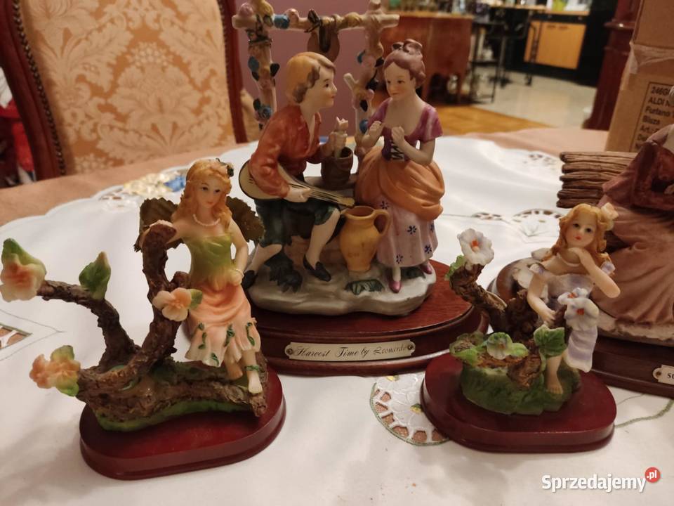 piękna figurka na drewnianej podstawie 4 sztuki Dekoracje i ozdoby Gorzów Wielkopolski