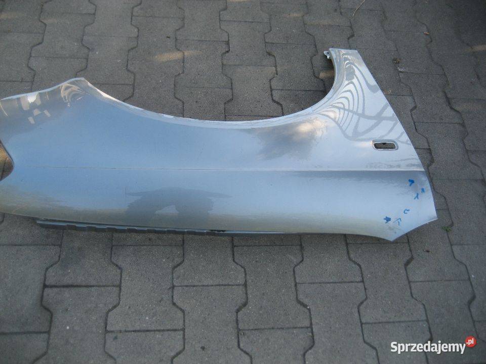 audi a4 b7 0507r błotnik przód prawy Rakoniewice