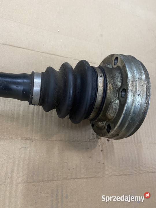 Półoś BMW prawa tył 7533452AI03 e90 e81 e92 335d