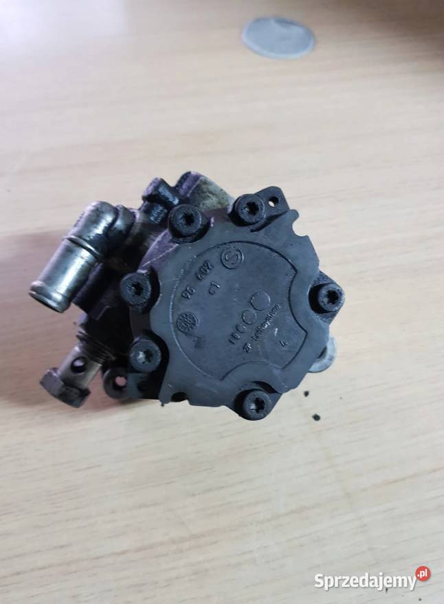 Pompa wspomagania 4F0145157 Audi RS6 50 BUH pompy wspomagania Mielec