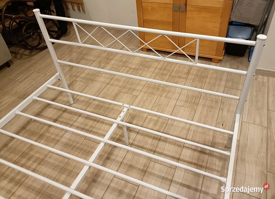 Metalowa rama łóżka małopolskie Klucze