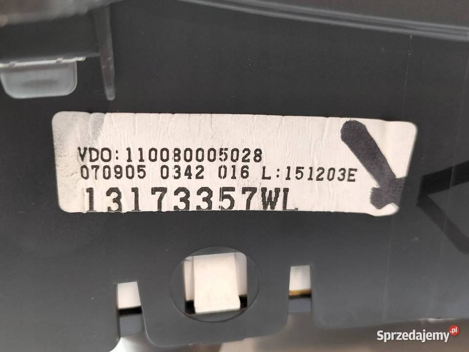 LICZNIK 13173357 WL 10 B Opel Corsa III 20002006 Rok produkcji 2005 świętokrzyskie
