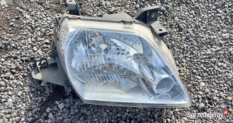 Mazda MPV lift 2003 2005 lampa przednia prawa osobowe Motoryzacja Byków