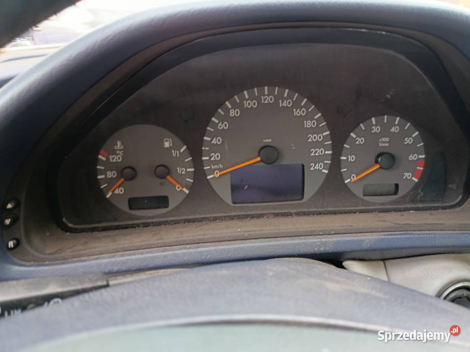 MercedesBenz CLK 200 20 100 kW 1999 r dawca Szklarka Myślniewska