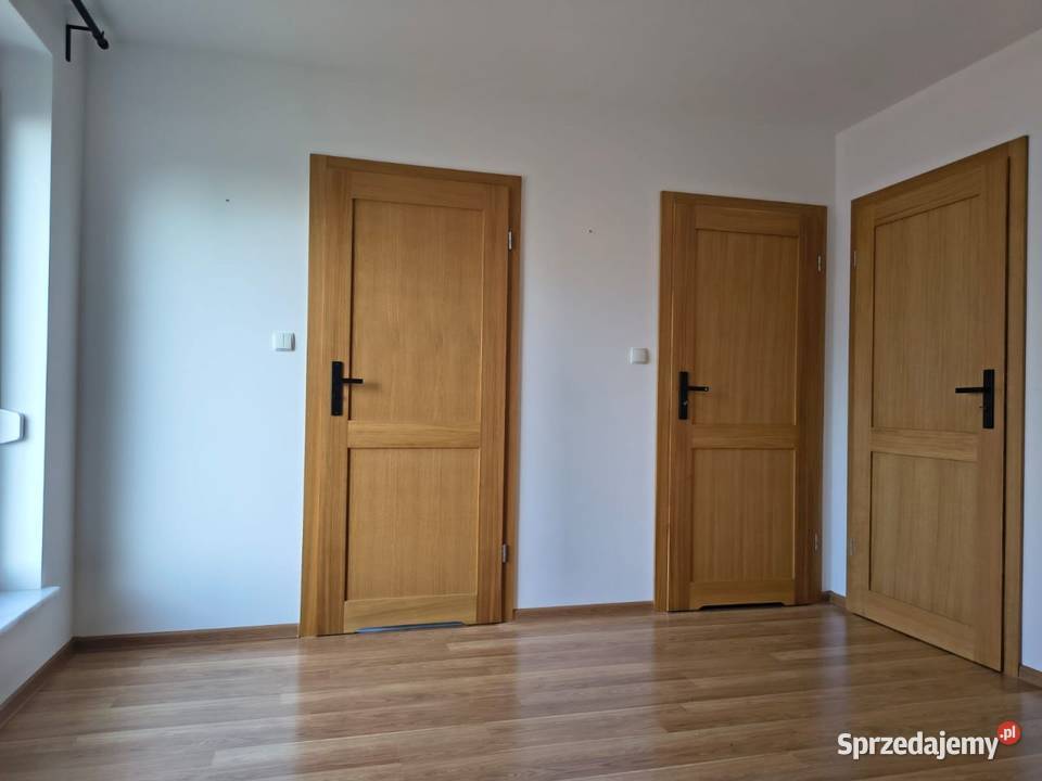 Sprzedam dom w Małkowie 1 piętro sprzedam