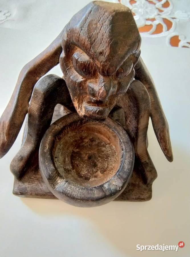 Rzeźbiona popielniczka z drewna tekowego Żory