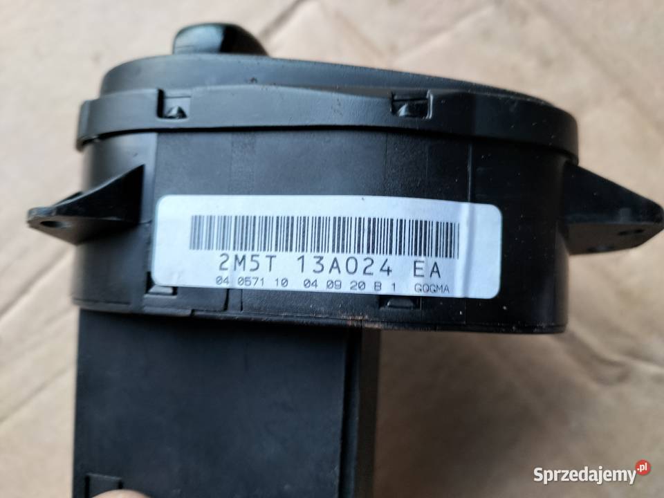 WŁĄCZNIK PRZEŁĄCZNIK ŚWIATEŁ FODR FOCUS MK1 2M5T Kamień-Kolonia