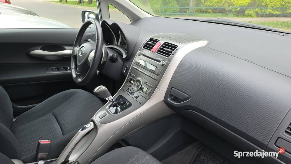 Sprzedam Toyota Auris 16 benzyna 124KM Toruń
