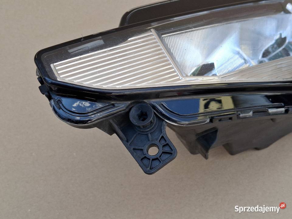 VW PASSAT B8 LIFT HALOGEN LEWY LED LAMPA LEWA lubuskie Bieleń sprzedam