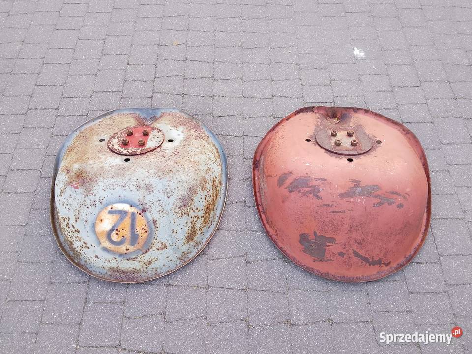 Stare siedzisko siedzenie metalowe Ursus PRL świętokrzyskie