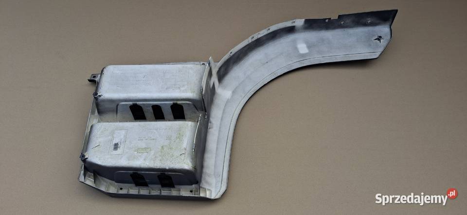 MERCEDES ATEGO EURO 6 PRAWY STOPIEŃ PRAWA Bieleń