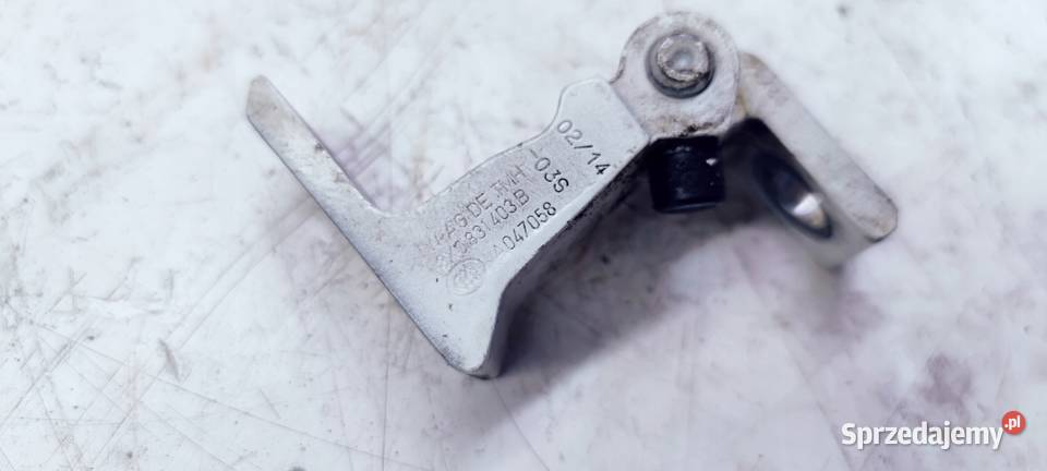 ZAWIAS DRZWI PRAWY AUDI A1 8X Q3 8U 8X0831404B