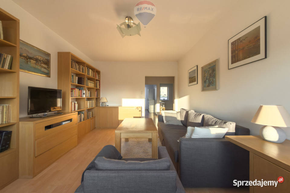 2 pok z balkonem stacji metra Ursynów Wynajem Warszawa sprzedam