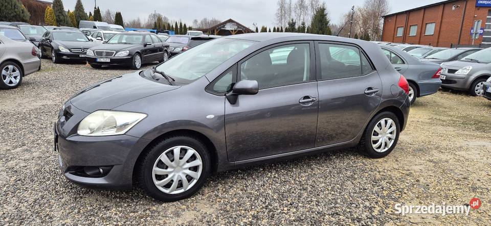Toyota Auris 20 D4D Salon Polska prywatna wspomaganie kierownicy Auris Zwoleń