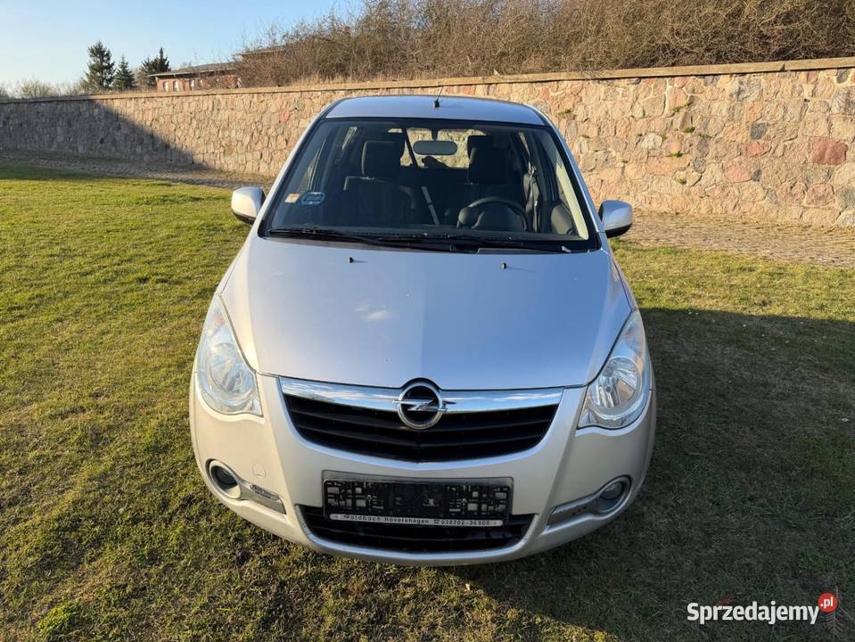 Sprzedam Opla Agile w automacie benzyna 158695km