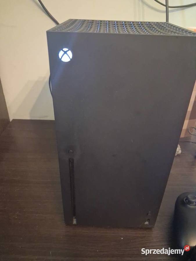 Sprzedam Xbox series x Janowiec sprzedam