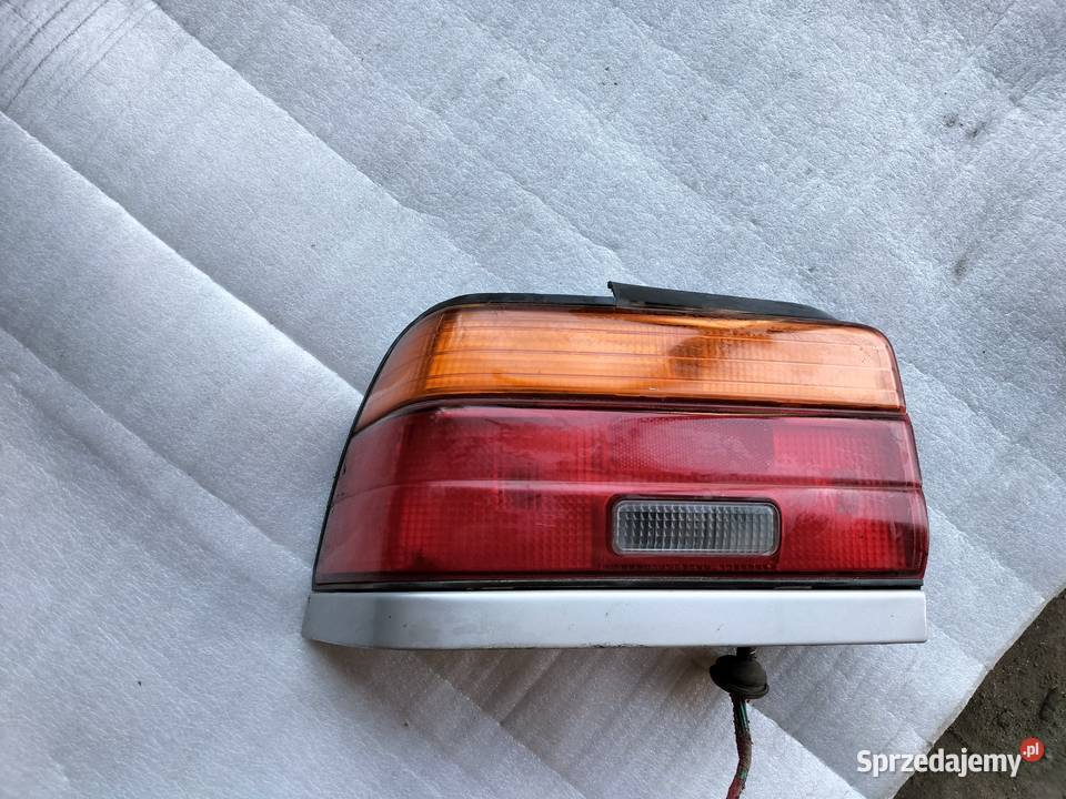 LAMPA TYŁ TYLNA TOYOTA COROLLA E10 LEWA Kamień-Kolonia