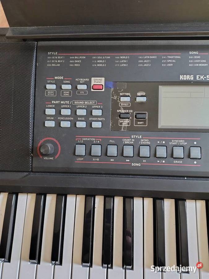 Keyboard Korg EK50 limites Pozostałe śląskie Kłobuck