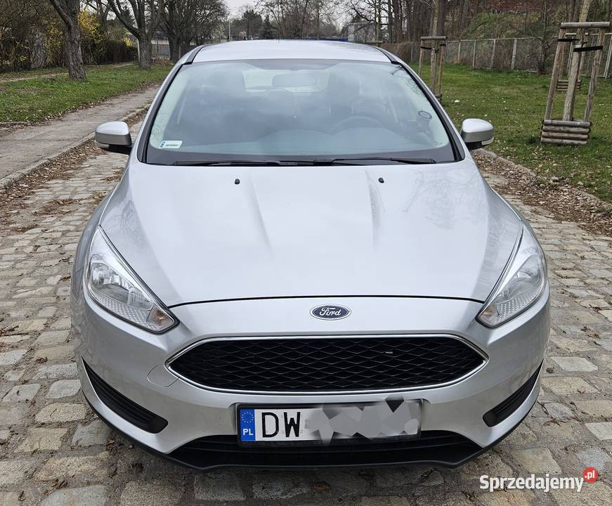 Ford Focus 2016r 16 benzyna 125 salonowy sprzedam