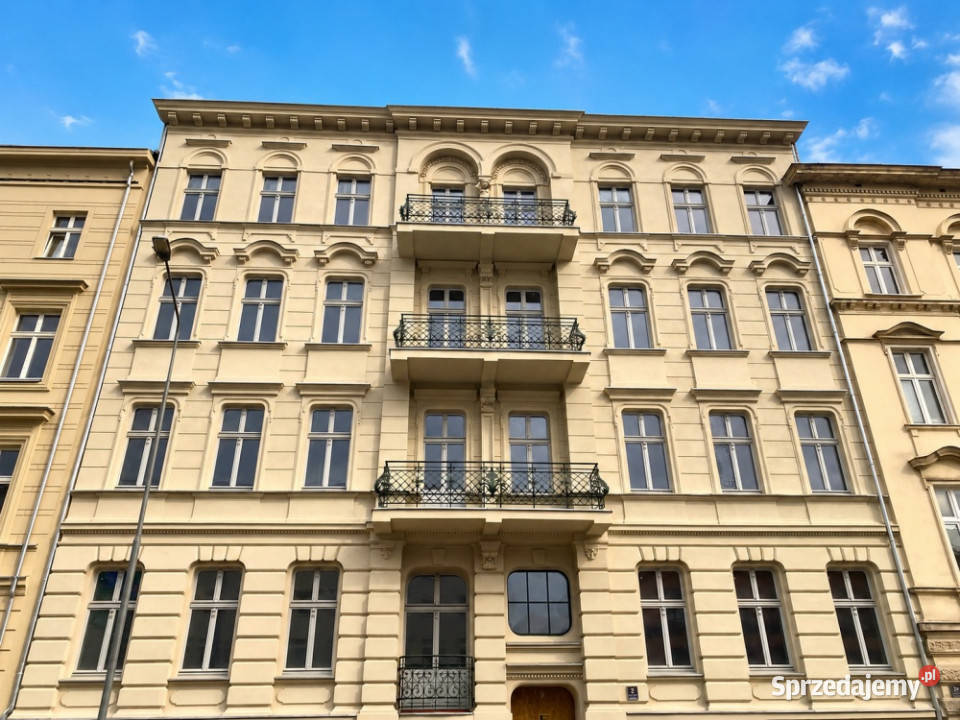 Mieszkanie w kamienicy premium w centrum z 3 piętra i więcej